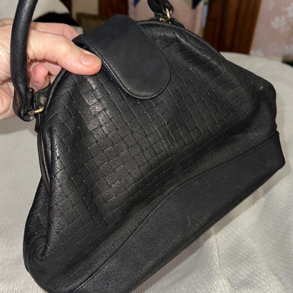 A & W Leather Duck Logo medium handbag